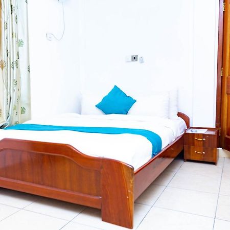 Sky Plus Hotel & Resort Ho Bagian luar foto