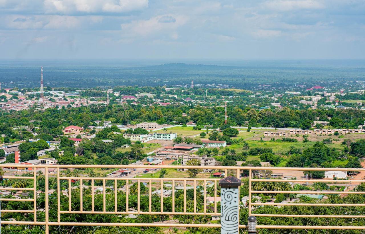 Sky Plus Hotel & Resort Ho Bagian luar foto
