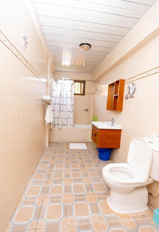 Sky Plus Hotel & Resort Ho Bagian luar foto