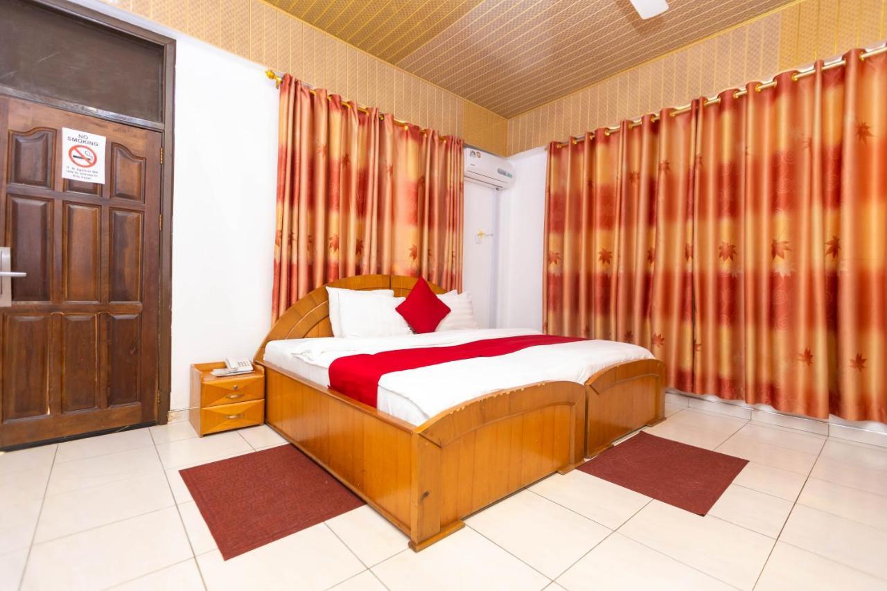 Sky Plus Hotel & Resort Ho Bagian luar foto